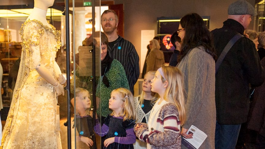 Solid publikumsrekord for «Kongelige reiser» gir stabile besøkstall for Nasjonalmuseet i 2012