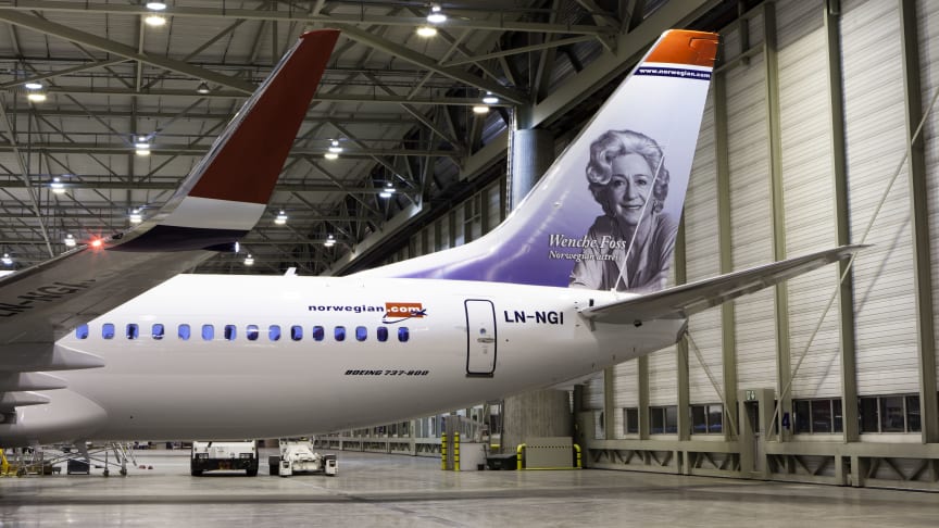 Wenche Foss pryder Norwegians nyeste fly