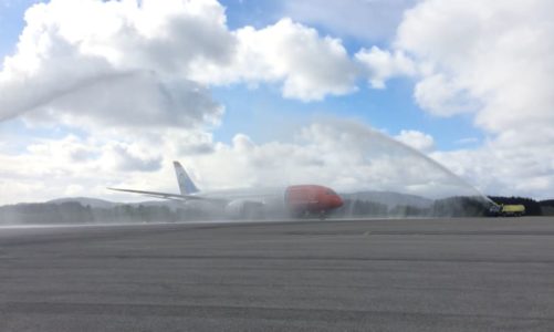 Norwegians første flygning fra Bergen til New York har tatt av
