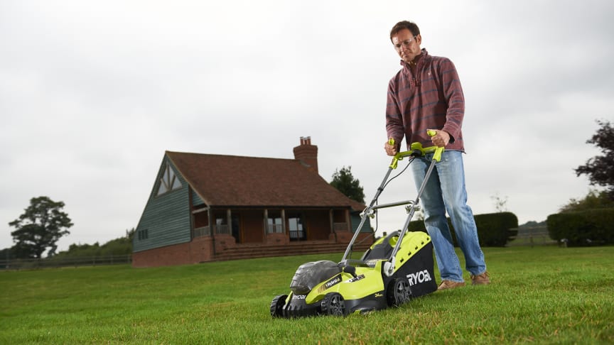 NY RYOBI® 36V FUSION™ HYBRID GRESSKLIPPER – Det beste fra to verdener