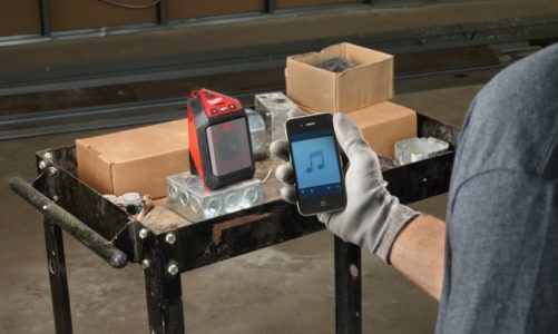 MILWAUKEE M12 BLUETOOTH® HØYTTALER MED SUVEREN LYD