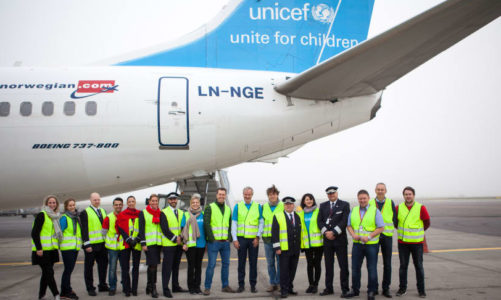 Norwegian og UNICEFs nødhjelpsfly i lufta på vei til Jordan