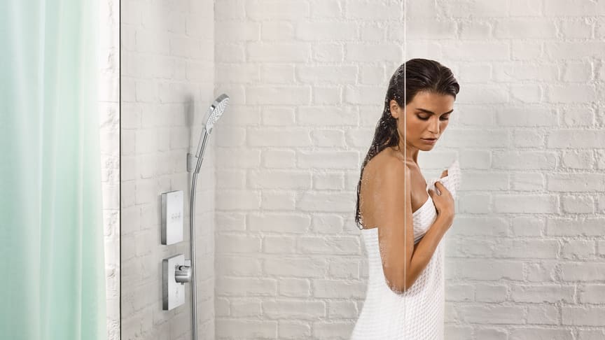 ShowerSelect termostater nå med glassoverflate