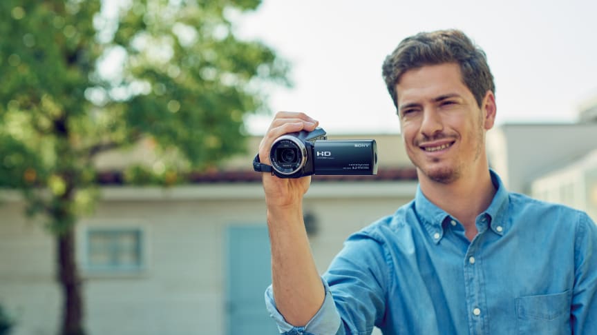 ​Ta vare på livets fineste øyeblikk i 4K med Sonys nye Handycam® -serie