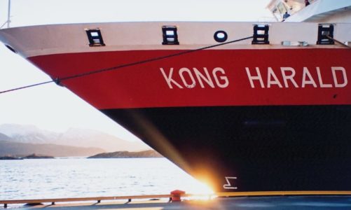 Hurtigruten installerer landstrøm