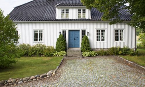 ​Bør du velge mørk eller lys farge på huset ditt?