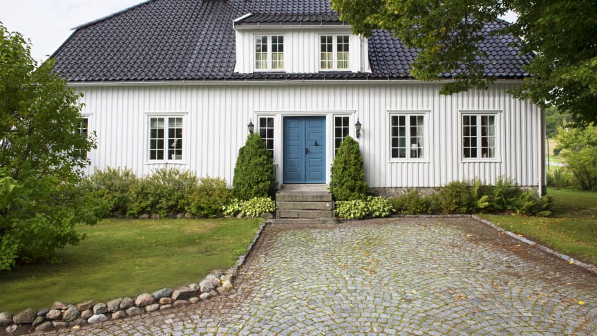 ​Bør du velge mørk eller lys farge på huset ditt?