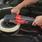 POLÉR EN HEL BIL PÅ ÉN OPPLADING MED DEN NYE MILWAUKEE® M18 FUEL™ POLERINGSMASKINEN