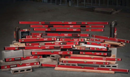 MILWAUKEE® REDSTICK™ VATER LEVERER BRANSJELEDENDE HOLDBARHET OG GARANTERT NØYAKTIGHET