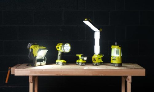 Med Ryobi ONE+ arbeidslys trenger du aldri å famle i mørke igjen.