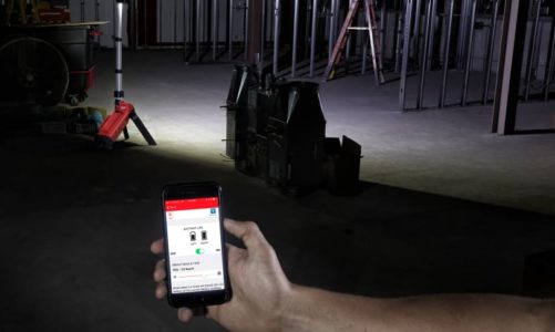 FREMTIDEN ER LYS OG KAN STYRES OG TILPASSES FRA MILWAUKEE® ONE-KEY™-APPEN