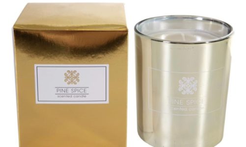 Trekker tilbake duftlyset Pine Spice