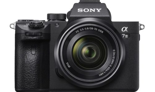 Sony øker sortimentet av speilløse fullformatkameraer med nye a7 III