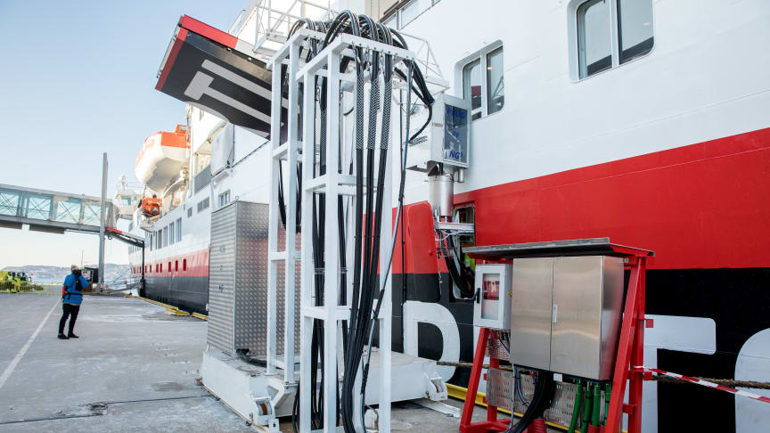 ​Hurtigruten med historisk landstrøm-satsing: En milepæl