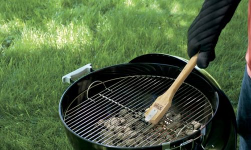 Slik vårrengjør du grillen