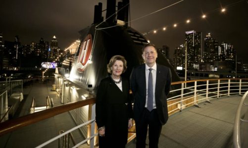 Hurtigruten og dronning Sonjas stiftelse med samarbeid: Skal utsmykke verdens første hybridskip