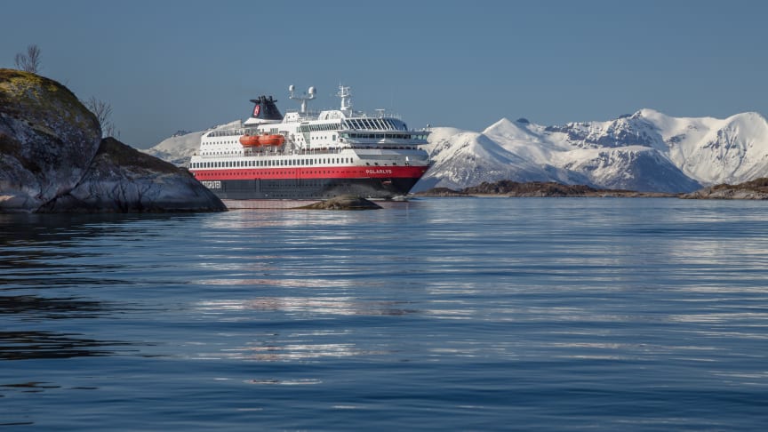 ​Hurtigruten med gigantisk miljøsatsing: Oppgraderer opptil ni skip til gass- og batteri-drift