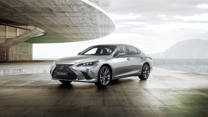 Den helt nye Lexus ES: Tar kjøreglede og sofistikert teknologi til et nytt nivå