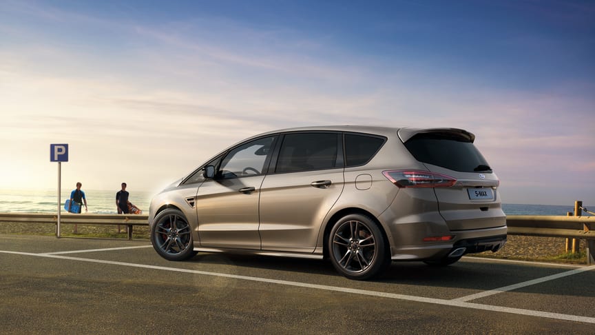 Ford fornyer sine to familiefavoritter