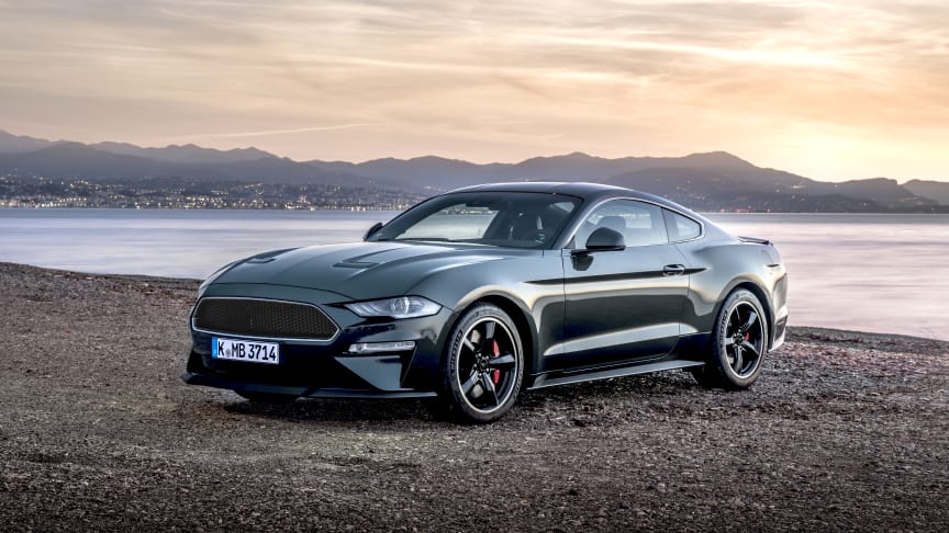 Hyller filmlegende med spesialutgave av Mustang