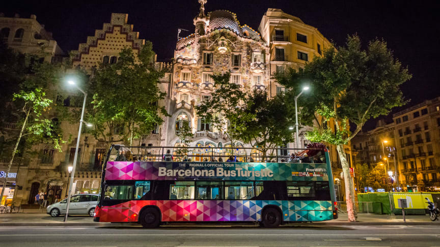 Barcelona Night Tour Bus