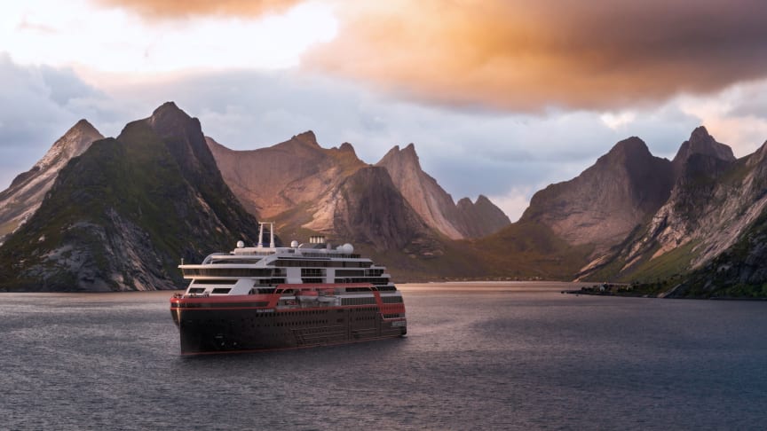 Hurtigruten expands to Alaska – presents the widest ever selection of expedition cruises