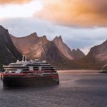 Hurtigruten starter seilinger i Alaska: Størst og grønnest i verden på ekspedisjonscruise