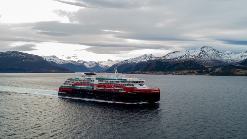 ​World’s first hybrid cruise ship completes sea trial