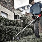 MILWAUKEE® UTVIDER SERIEN MED UTENDØRS REDSKAPER MED EN NY ALLSIDIG M18 FUEL™ MULTITRIMMER