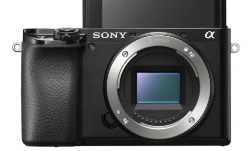 Sony Strengthens APS-C Mirrorless Camera Line-up with Launch of Two New Models