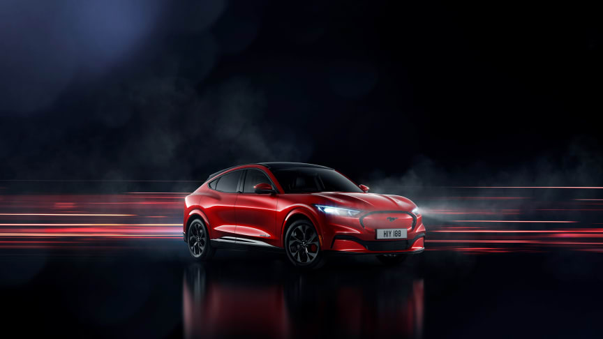 Fords nye helelektriske SUV Mustang Mach-E: Firehjulstrekk, lang rekkevidde og attraktiv pris