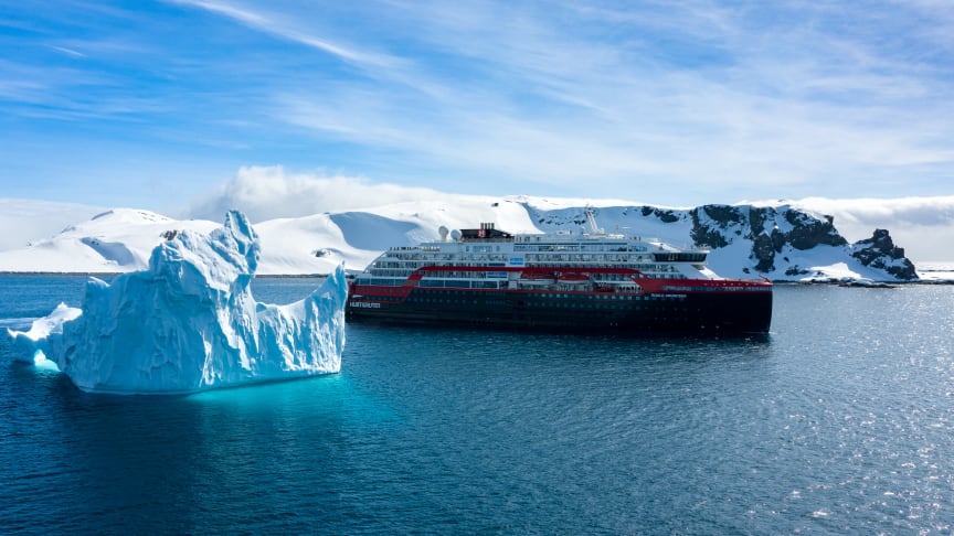 Hurtigruten extends temporary suspension of operations