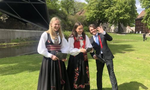 Konsert hjem i stua på nasjonaldagen