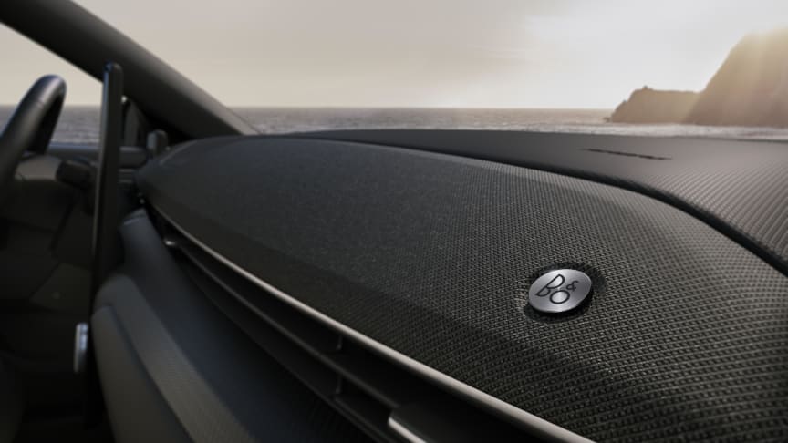 ​Nye Mustang Mach-E med prisbelønt og unikt designlydanlegg