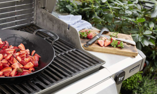 Fruktig sommersnacks fra grillen