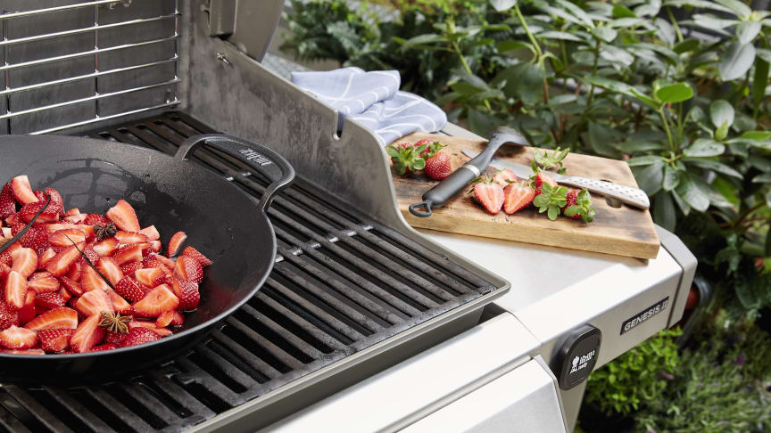 Fruktig sommersnacks fra grillen
